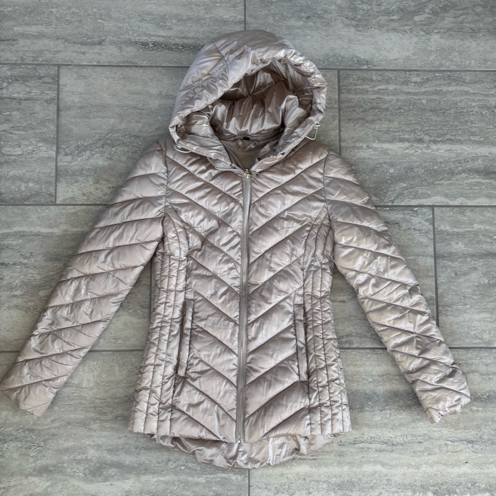 Women's Quilted Hooded Jacket‎ Beige zip removable hood size Small lightweight